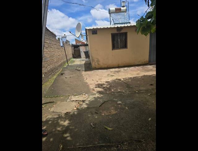 2 BEDROOM HOUSE FOR SALE IN OLIEVENHOUTBOSCH